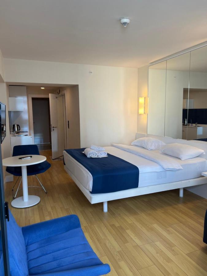 Orbi City Aparthotel Black Sea View Batumi Exterior foto