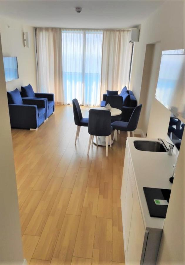 Orbi City Aparthotel Black Sea View Batumi Exterior foto