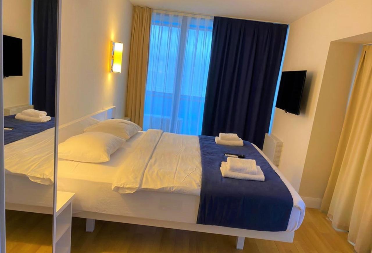 Orbi City Aparthotel Black Sea View Batumi Exterior foto